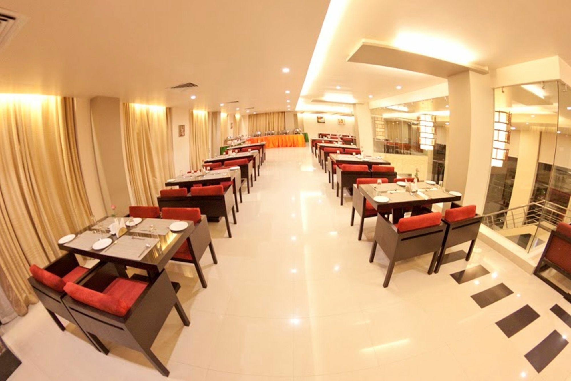 Sara Regency Hotel Kumbakonam Exterior foto