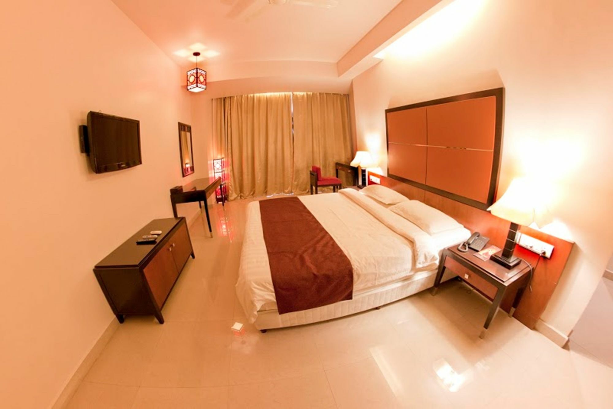 Sara Regency Hotel Kumbakonam Exterior foto